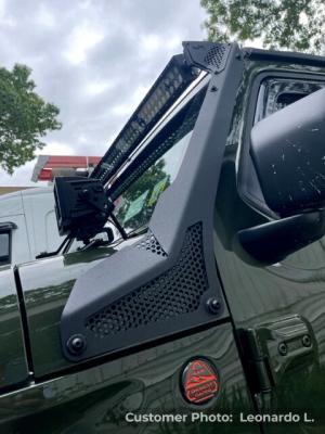 XE Windshield Light Bar Mount Textured Black 2018-2026 Jeep Wrangler JL 2020-2025 Jeep Gladiator Go Rhino