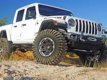 4 Inch Dual Rate Coil Lift Kit 2020-2025 Jeep Gladiator with Fox Shocks Will Not fit Mojave Edition Superlift